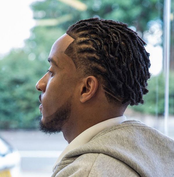 Professional Haircuts for Black Men to Try This Season 1